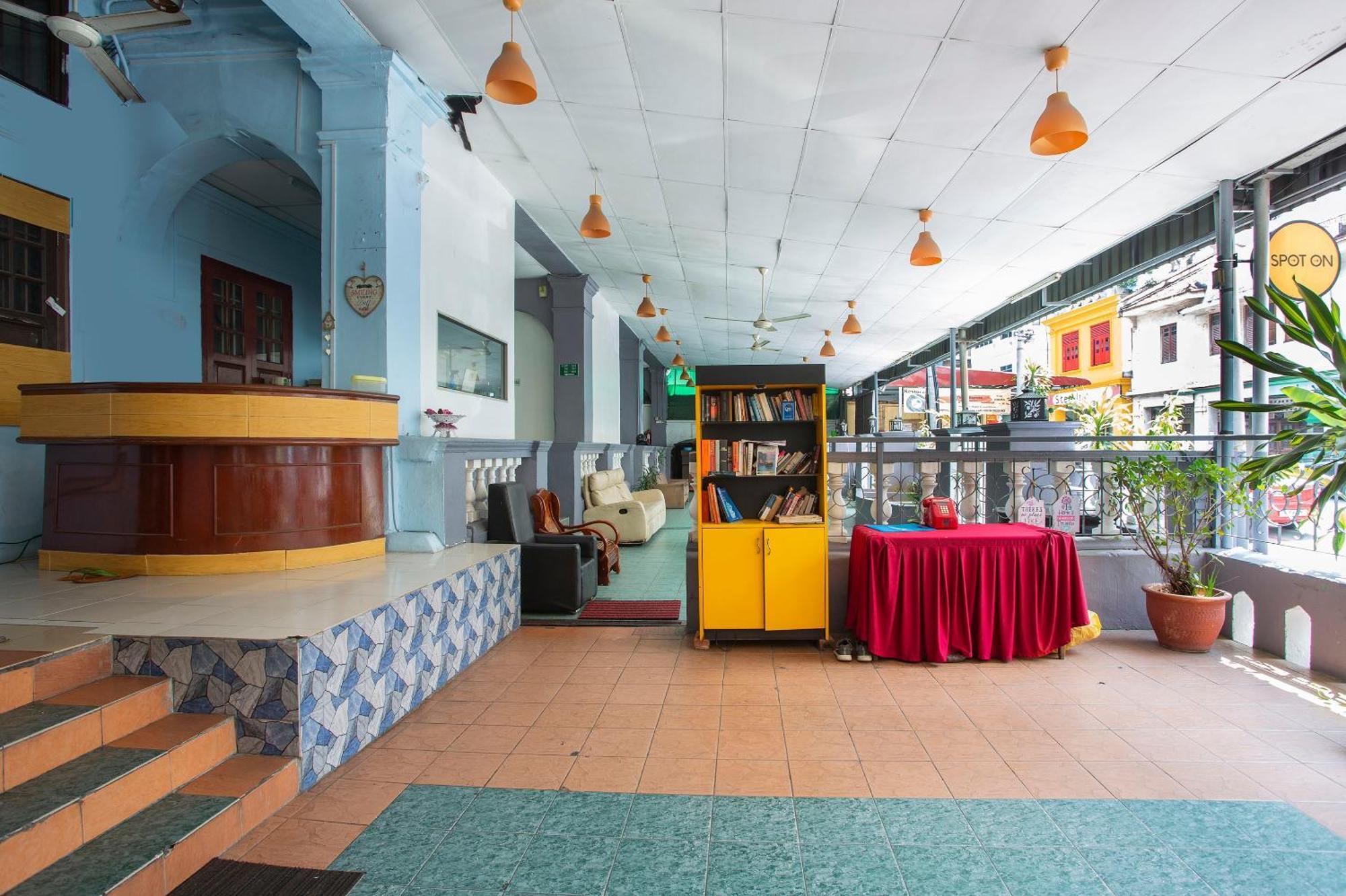 SPOT ON 90137 Casavilla Hotel Pudu Kuala Lumpur Exterior foto
